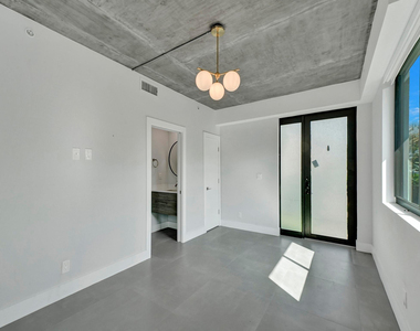 924 Ne 4th Street - Photo Thumbnail 24