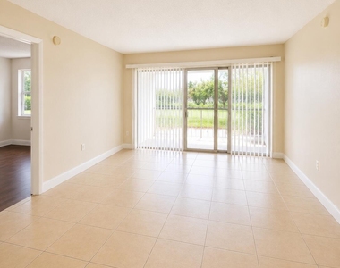4205 N University Drive - Photo Thumbnail 12