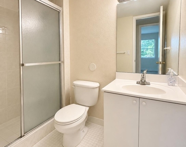 4205 N University Drive - Photo Thumbnail 25