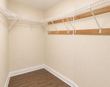 4205 N University Drive - Photo Thumbnail 20