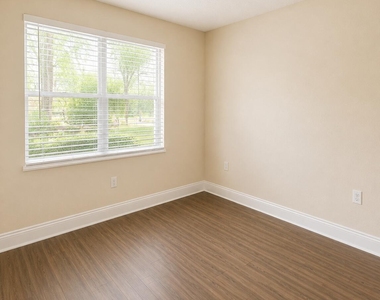 4205 N University Drive - Photo Thumbnail 14