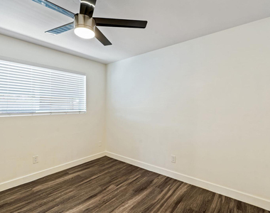 1707 N 18th - Photo Thumbnail 13