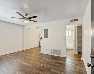 1707 N 18th - Photo Thumbnail 3