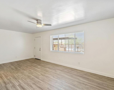 1707 N 18th - Photo Thumbnail 5