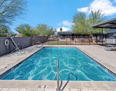 1707 N 18th - Photo Thumbnail 1