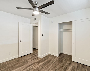 1707 N 18th - Photo Thumbnail 12