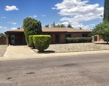 583 Hegge Drive - Photo Thumbnail 1