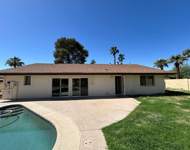 600 E Palm Street - Photo Thumbnail 13