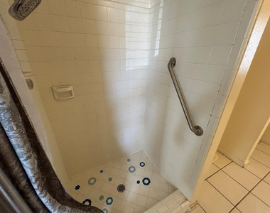 600 E Palm Street - Photo Thumbnail 10