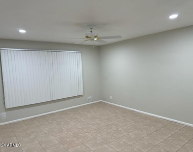 6130 E Akron Street - Photo Thumbnail 4