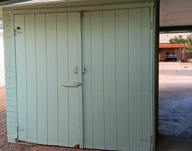 6130 E Akron Street - Photo Thumbnail 18