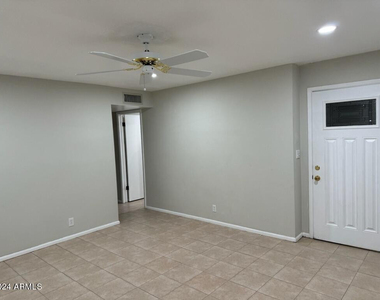 6130 E Akron Street - Photo Thumbnail 5