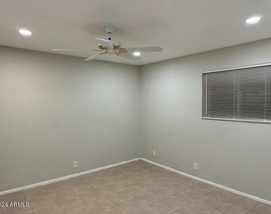 6130 E Akron Street - Photo Thumbnail 8