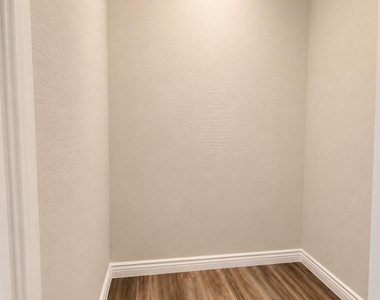 2425 W Bronco Butte Trail - Photo Thumbnail 20