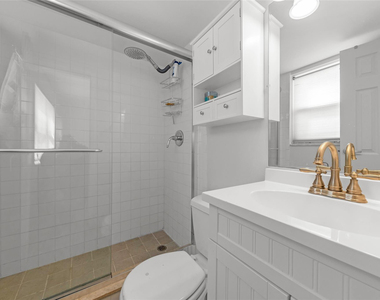 611 Ne 14th Avenue - Photo Thumbnail 16