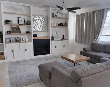 14515 W Lisbon Lane - Photo Thumbnail 2