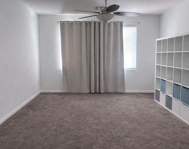 14515 W Lisbon Lane - Photo Thumbnail 14