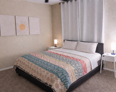 14515 W Lisbon Lane - Photo Thumbnail 13