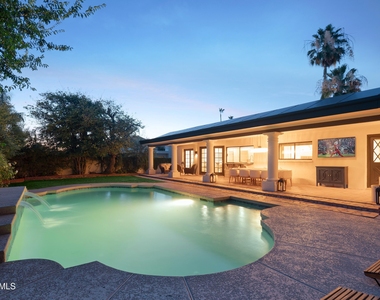 16213 N 63rd Place - Photo Thumbnail 47