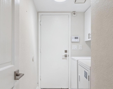 16213 N 63rd Place - Photo Thumbnail 20