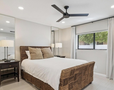 16213 N 63rd Place - Photo Thumbnail 17