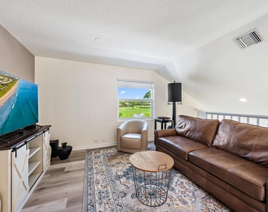 8232 Heritage Club Drive - Photo Thumbnail 18