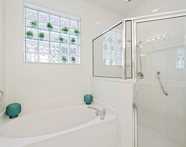 8232 Heritage Club Drive - Photo Thumbnail 17