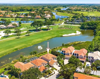 8232 Heritage Club Drive - Photo Thumbnail 29
