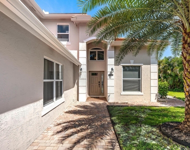 8232 Heritage Club Drive - Photo Thumbnail 26