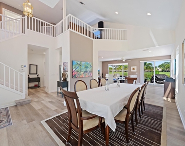 8232 Heritage Club Drive - Photo Thumbnail 10