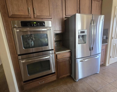 3264 Red Leaf Lane - Photo Thumbnail 7