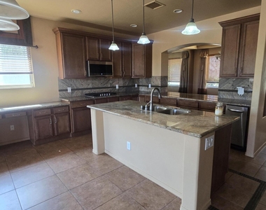 3264 Red Leaf Lane - Photo Thumbnail 5