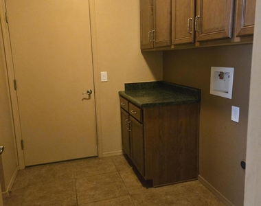 3264 Red Leaf Lane - Photo Thumbnail 24