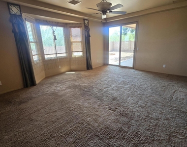 3264 Red Leaf Lane - Photo Thumbnail 16