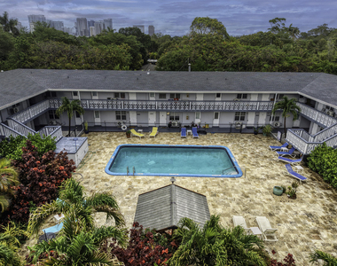 626 Sw 14th Avenue - Photo Thumbnail 7