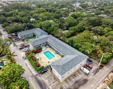 626 Sw 14th Avenue - Photo Thumbnail 1