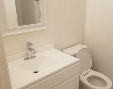 4200 N 82nd Street - Photo Thumbnail 14