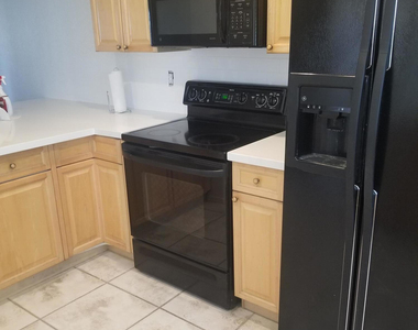 4200 N 82nd Street - Photo Thumbnail 9