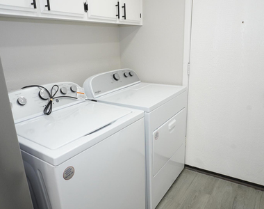 5002 E Hazel Drive - Photo Thumbnail 10