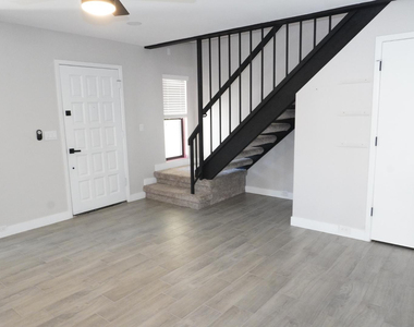 5002 E Hazel Drive - Photo Thumbnail 13