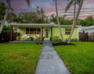 418 N Palmway - Photo Thumbnail 2
