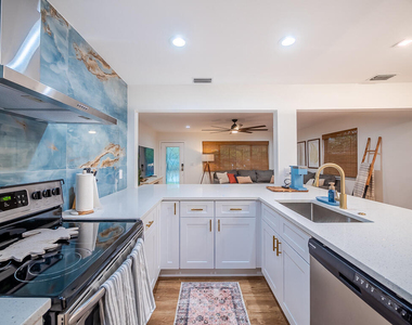 418 N Palmway - Photo Thumbnail 15