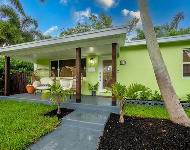 418 N Palmway - Photo Thumbnail 4
