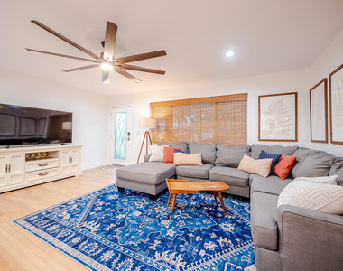 418 N Palmway - Photo Thumbnail 9