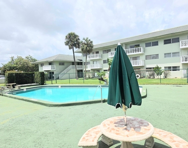 4200 Nw 3rd Court - Photo Thumbnail 4