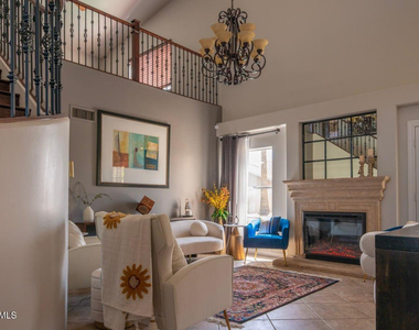 2701 E Bighorn Avenue - Photo Thumbnail 9