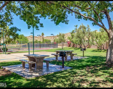 2701 E Bighorn Avenue - Photo Thumbnail 32