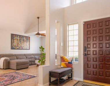 2701 E Bighorn Avenue - Photo Thumbnail 6