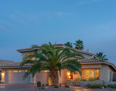 2701 E Bighorn Avenue - Photo Thumbnail 2