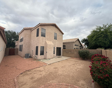 24642 N 36th Avenue - Photo Thumbnail 21